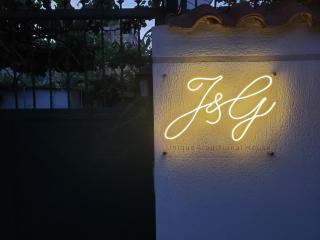 Unique Traditional House, hosted by J&G - Tirana - 9
