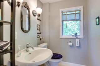 Lockes Glen - Lakefront Geneva Getaway with Dock! - Geneva - 1