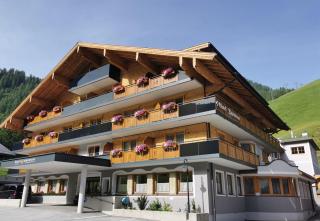 Hotel Alpenrose - 8
