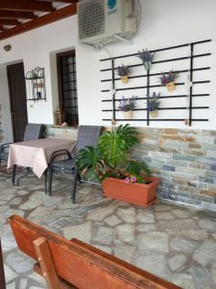 Poly's Sea Side House - Koropi - 5
