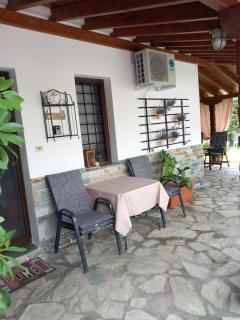 Poly's Sea Side House - Koropi - 4