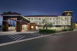 La Quinta by Wyndham Hesperia Victorville - Hesperia - 9
