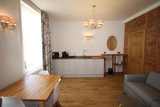 Apartment 4 at Number 8 in City centre with kitchenette - 5