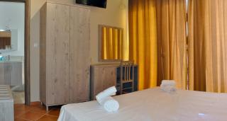 JASON'S SEA VIEW - 1