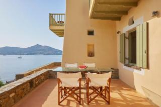 Ochre Dream, Beach front & Sunset villa Naousa - Naousa - 3