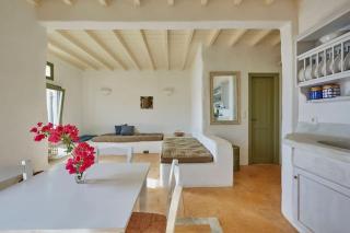 Ochre Dream, Beach front & Sunset villa Naousa - Naousa - 6