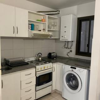 Hipólito Yrigoyen 150 - 3