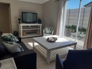 THE BEACON - Port Alfred - 0