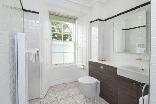 Beautiful Grade II Listed Apartments Sleeping 20 - 2