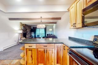 Mountain Vista Retreat - 1