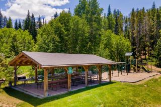 Mountain Vista Retreat - 1