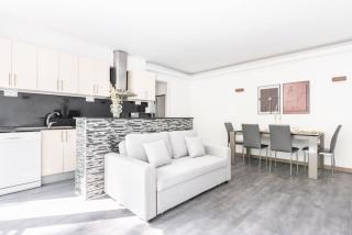 Apartment with balcony next to Buttes Chaumonts - París - 0