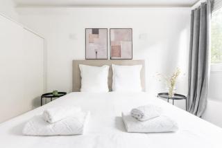 Apartment with balcony next to Buttes Chaumonts - París - 8