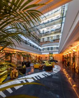 Aria Hotel Budapest by Library Hotel Collection - 8