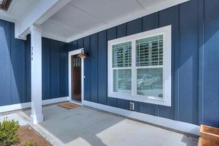 Redneck Ritz - Oak Island - 9