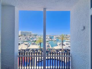 Marina Vista Sol-CleverDetails, Marina view, sleeps 2 adults and 2 children - Vilamoura - 4