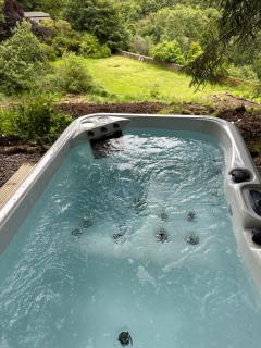 Unique Orchard Lodge for couples with hot tub - Strathaven - 1