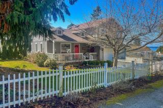 Island Cottage - Madrona Beach - 0