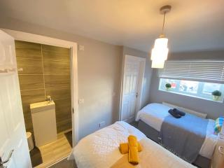 Studio Apartment in Dartford, 5mins to Stn & High Str. - 9