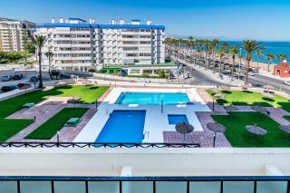 Loft in Front of the Sea Benalmadena - Benalmádena - 4