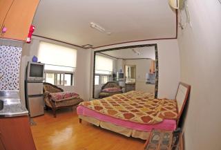 Hwaseong Guesthouse - 9