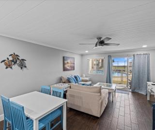 Holiday Surf and Racquet Unit 109 - Destin - 6