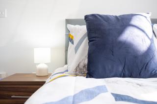 Stylish Studios with Ensuite, Separate Kitchen, and Prime Location in St Helen - Saint Helens - 6