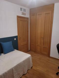 Apartamento de 2 habitaciones con baño privado - 2