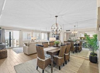 Holiday Surf and Racquet Unit 204 - 7