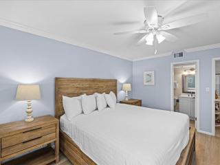 Holiday Surf and Racquet Unit 208 - Destin - 4