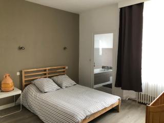 Grand Appartement Privatif - Châteauroux - 5