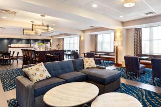 Hampton Inn Watertown - Watertown - 9