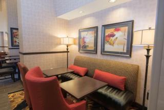 Hampton Inn & Suites Bismarck Northwest - Bismarck - 6