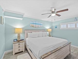 Holiday Surf and Racquet Unit 722 - Destin - 8