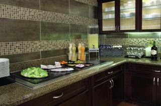 Homewood Suites Beaumont - Beaumont - 7