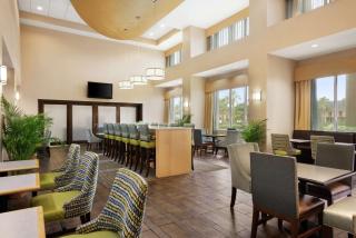 Hampton Inn & Suites Brunswick - Brunswick - 3