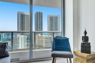 Perfect Vacation 4 Bedroom Condo Beach Access - Hallandale Beach - 2
