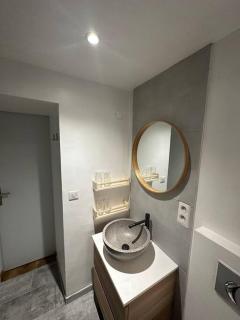 T3 style loft, au calme, plein centre et climatisé - 4