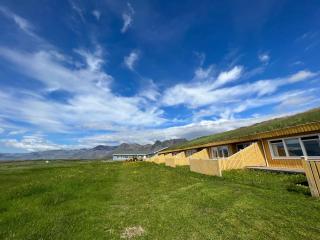 Guesthouse Hof - Hofgarðar - 0