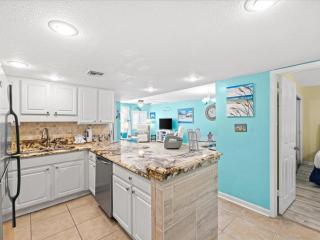 Holiday Surf and Racquet Unit 514 - 3