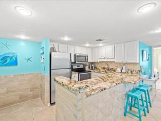 Holiday Surf and Racquet Unit 514 - 2