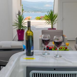 Luxury apartment on the beach - 0