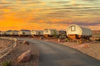 Zion White Bison Glamping & RV Resort - 9