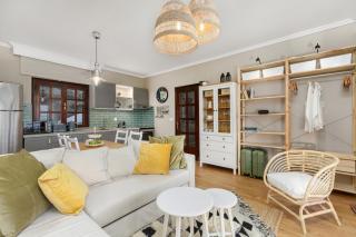 Azure Breeze - Coastal Chic Getaway by the Sea - 1