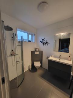 Grindavik Guesthouse self check in & out - Grindavík - 7