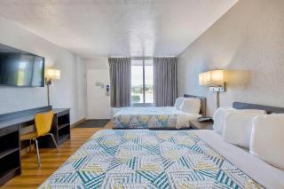 Studio 6 Mount Jackson VA Shenandoah - 2