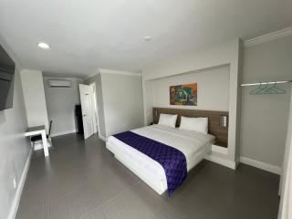 The Biscayne Hotel - 3