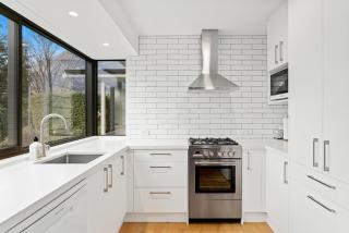 Frankton Favourite - Queenstown Holiday Home - 2