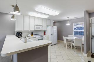 On a Point - Lake Ozark - 1