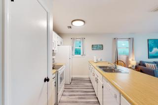 Front Beach Retreat A2 - 6